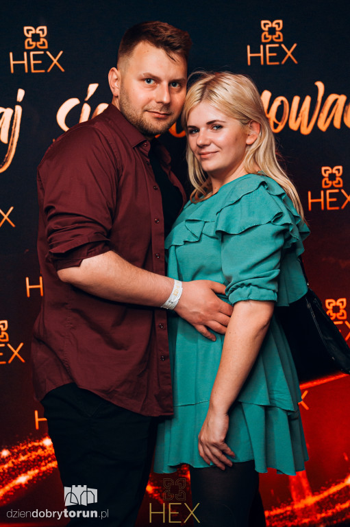 Sobotnia impreza w klubie Hex