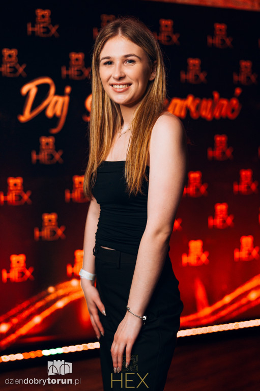 Sobotnia impreza w klubie Hex