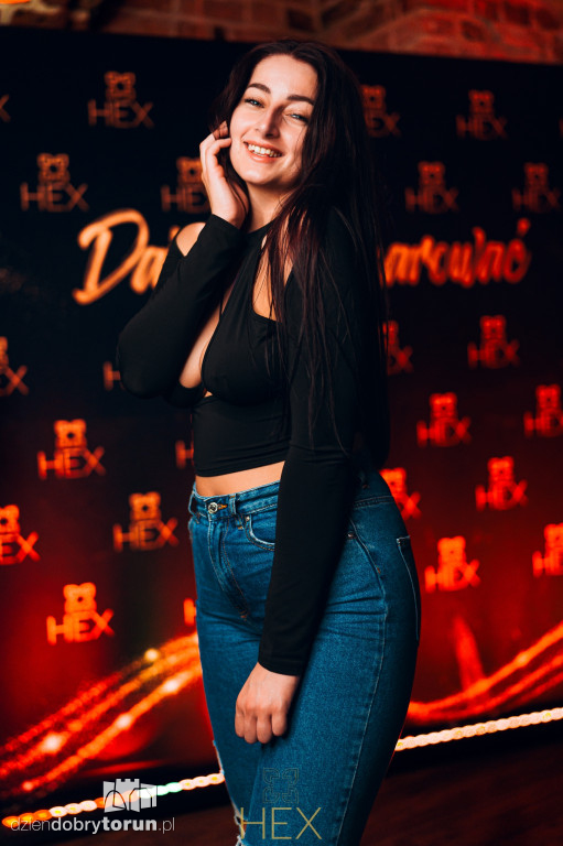 Sobotnia impreza w klubie Hex