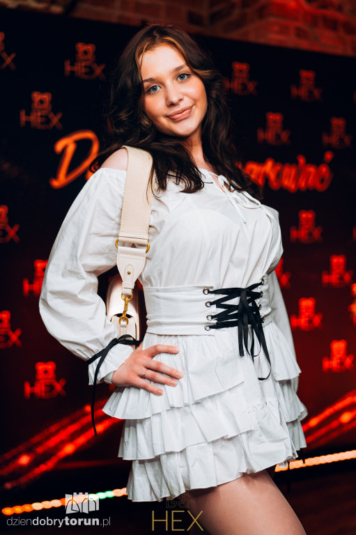 Sobotnia impreza w klubie Hex