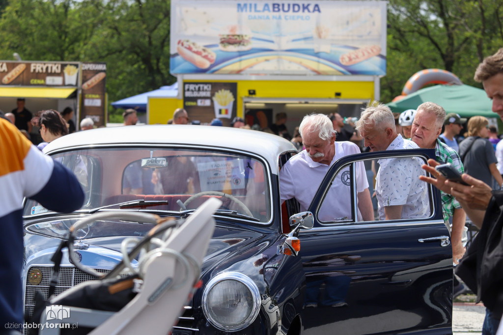 Zlot Mercedesów w Motoparku