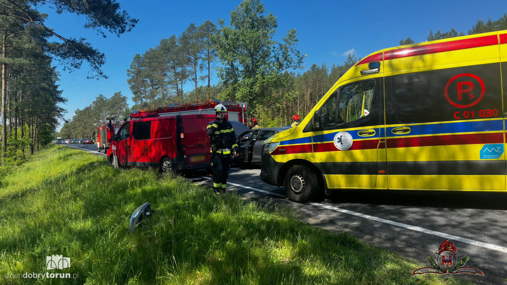 Groźny wypadek na DK 10