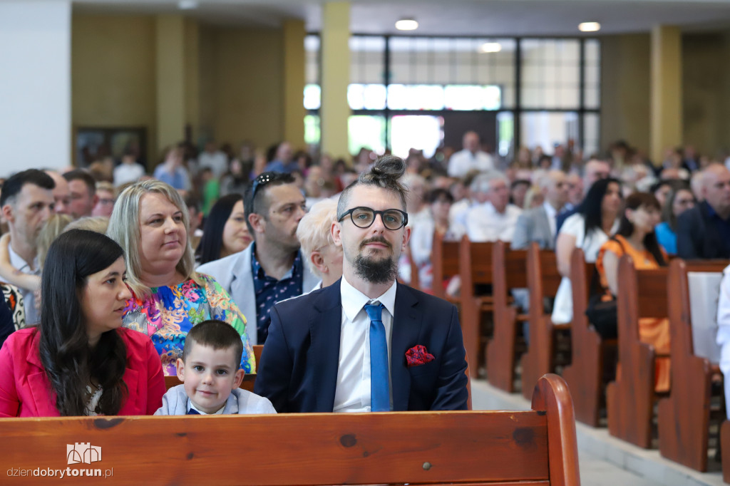 I Komunia Święta w kościele w parafii Maksymiliana Kolbego