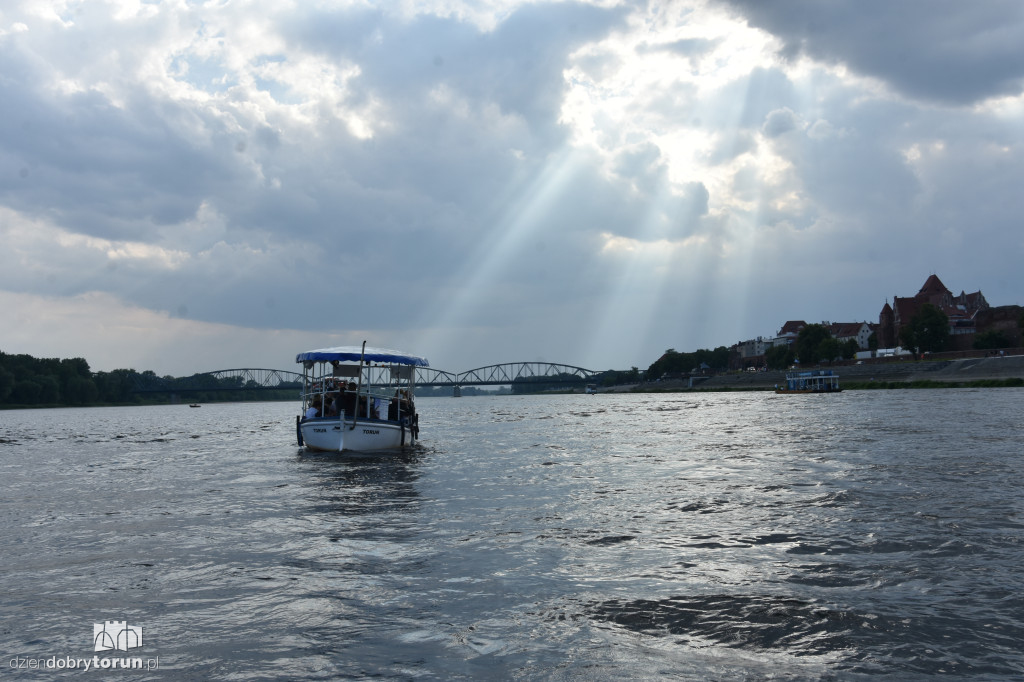 Ostatni rejs. Kapitan pożegnany z honorami