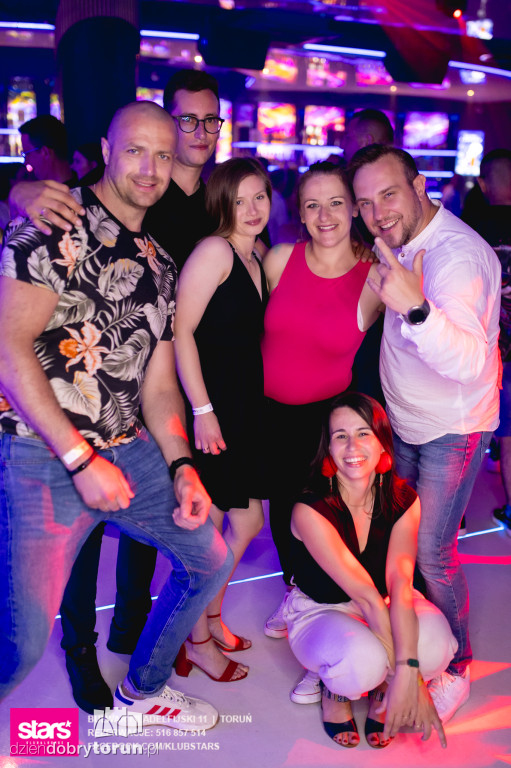 Sobotnia impreza w klubie Stars