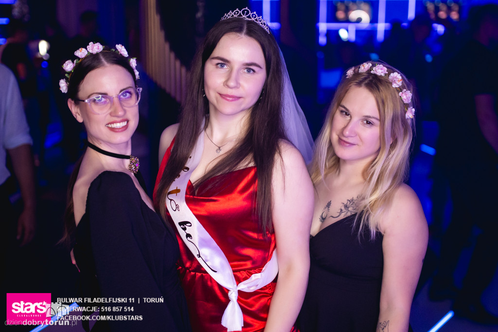 Sobotnia impreza w klubie Stars