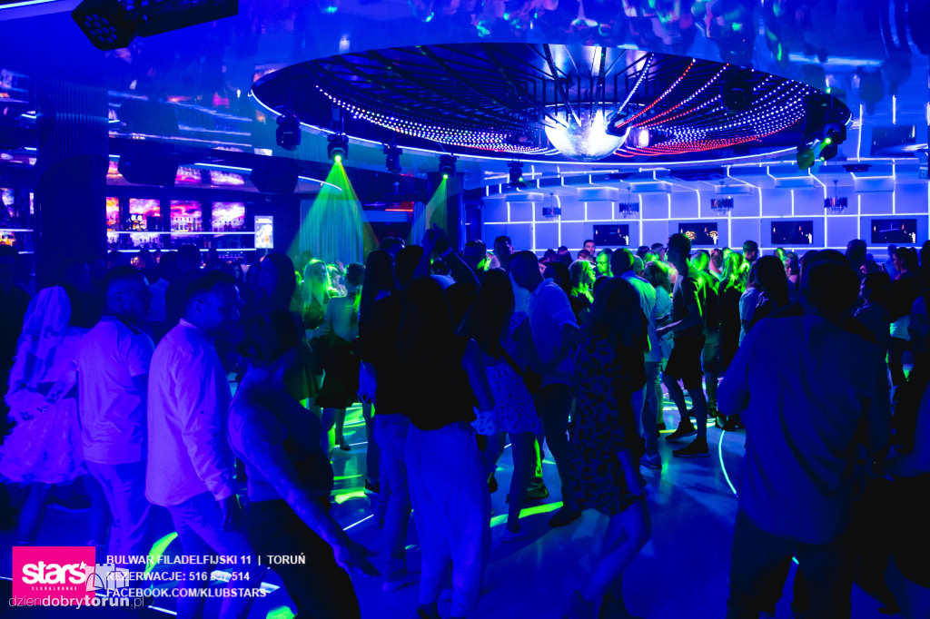 Sobotnia impreza w klubie Stars