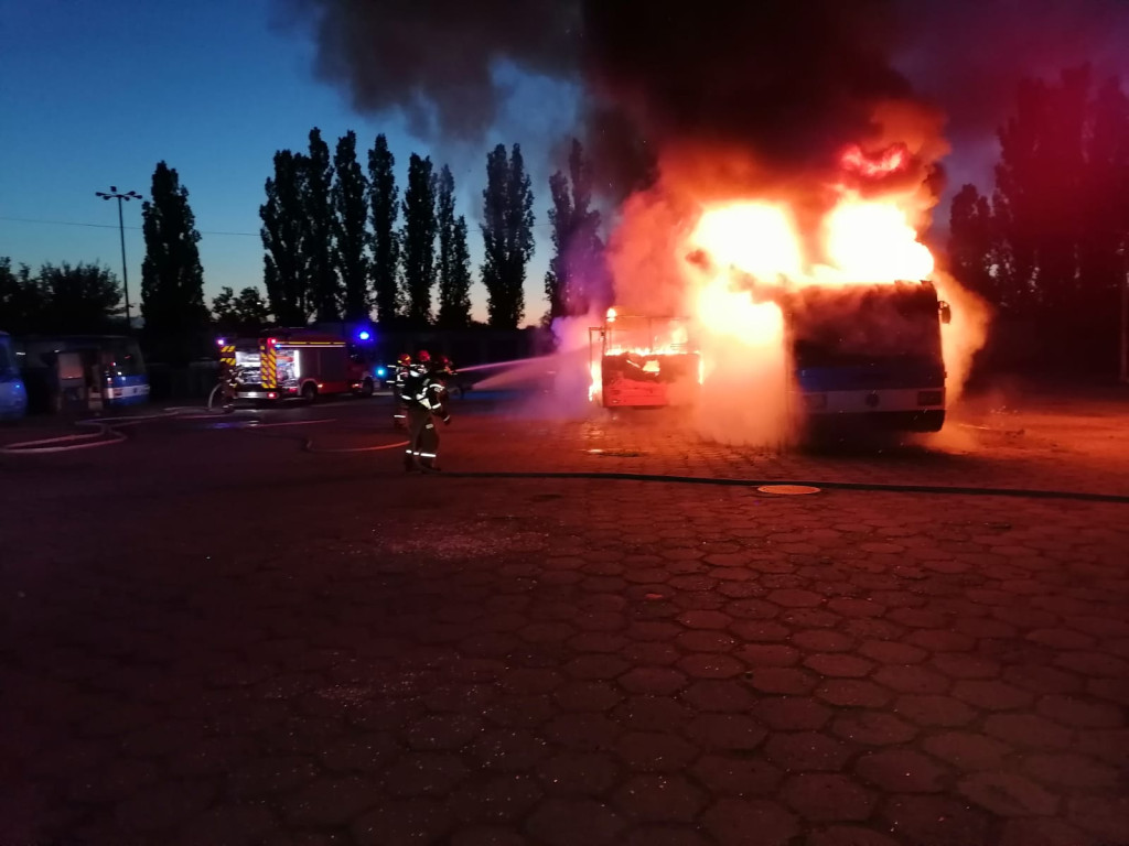 Pożar autobusów miejskich w Grudziądzu