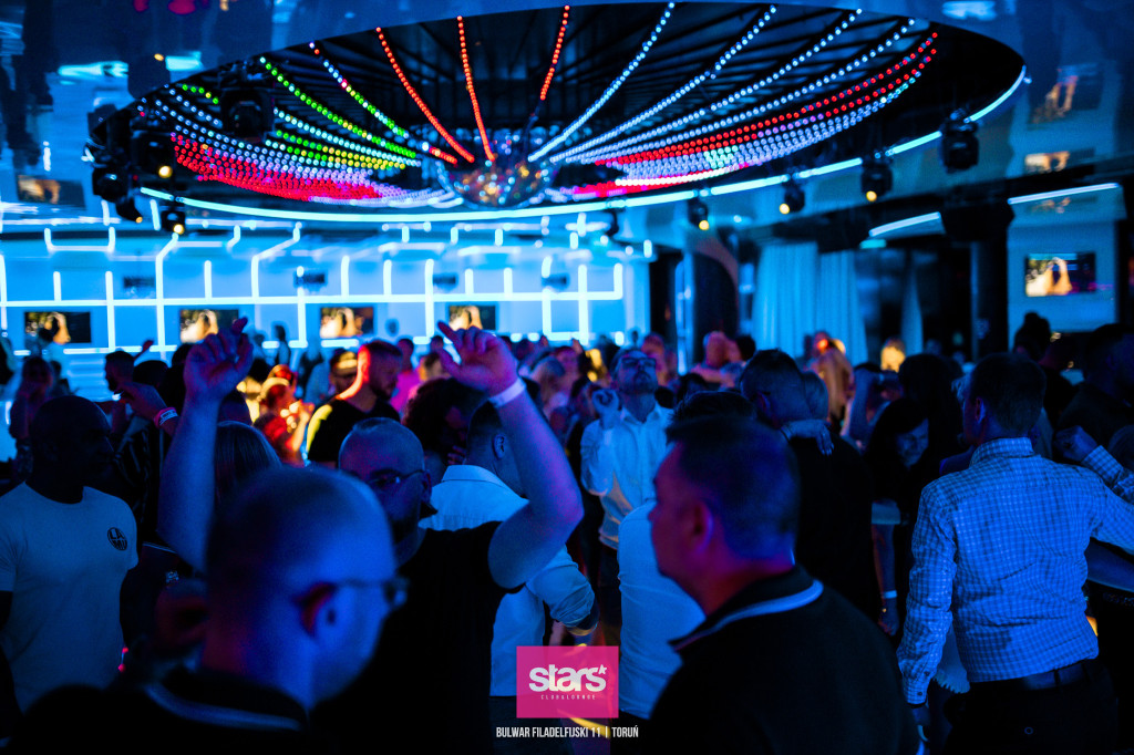 Sobota w Starsie. Parkiet pękał w szwach!