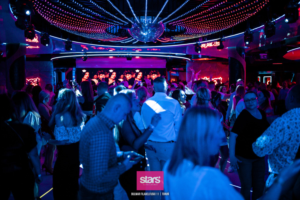 Sobota w Starsie. Parkiet pękał w szwach!