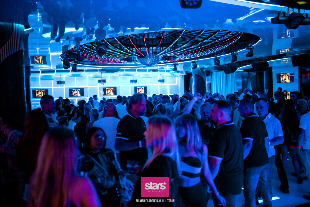 Sobota w Starsie. Parkiet pękał w szwach!