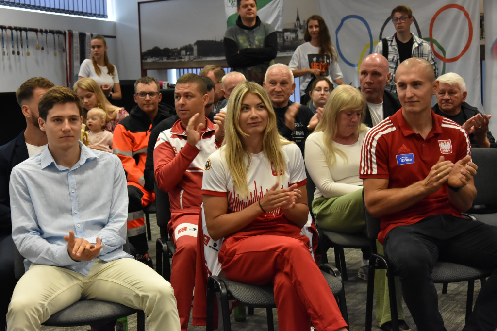 Toruńscy Olimpijczycy pożegnani przed wylotem do Paryża