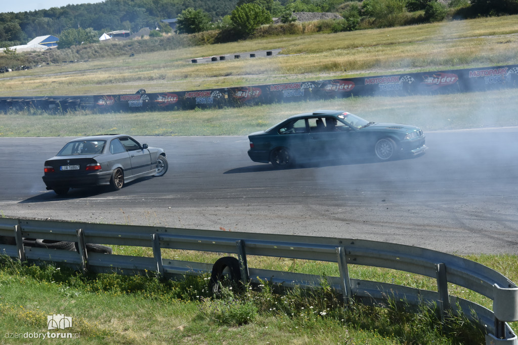 Drifterzy w toruńskim Motoparku