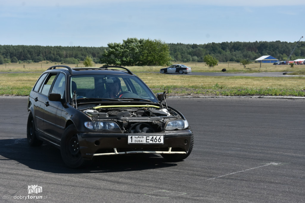 Drifterzy w toruńskim Motoparku