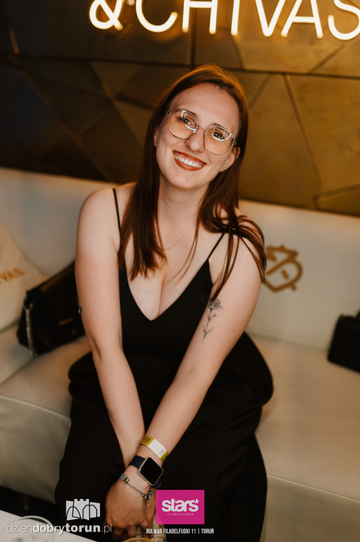 Sobotnia noc w Starsie