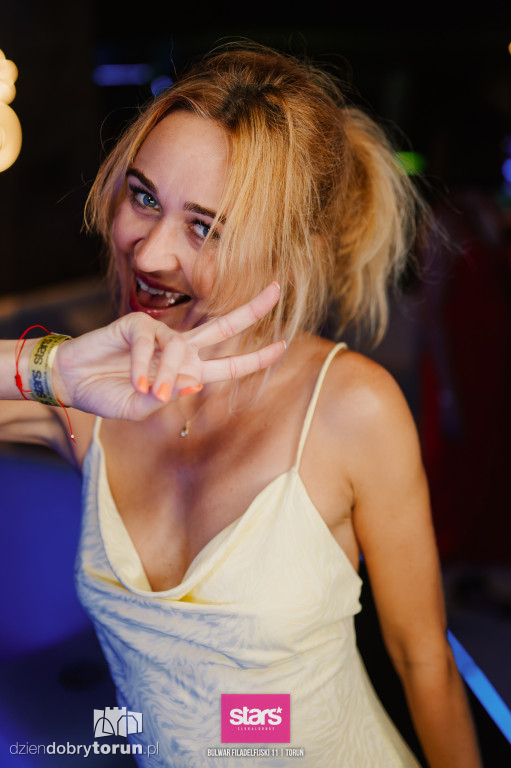 Sobotnia noc w Starsie