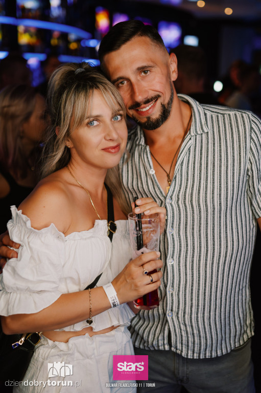 Sobotnia noc w Starsie