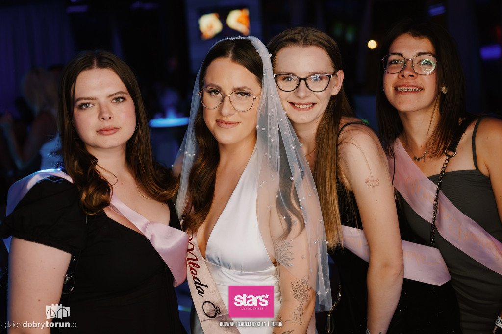 Sobotnia noc w Starsie