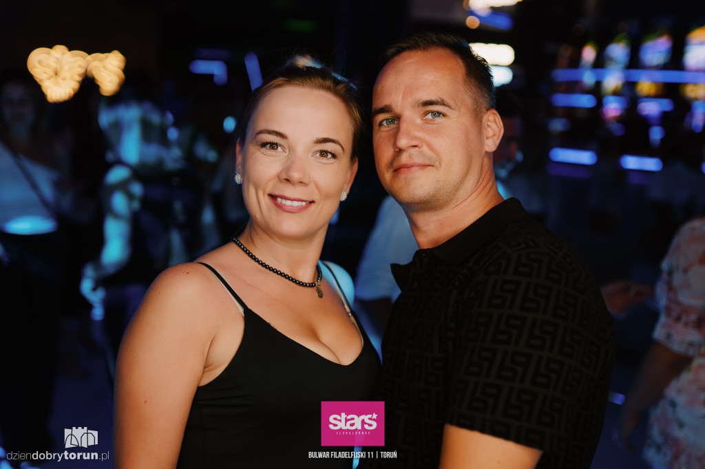 Sobotnia noc w Starsie