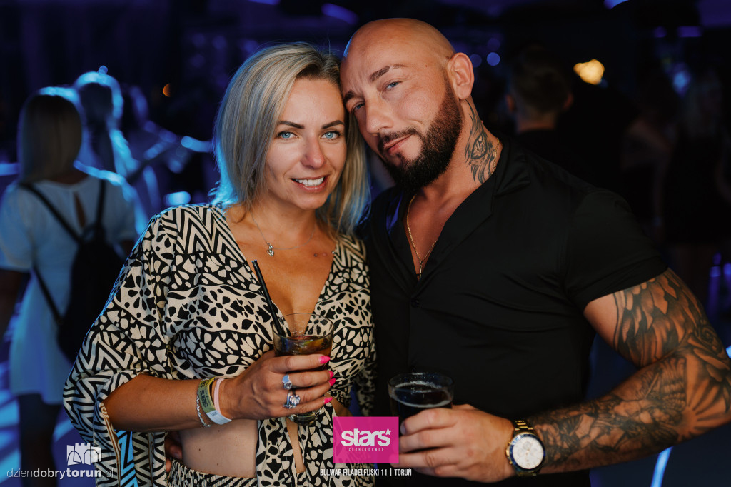 Sobotnia noc w Starsie