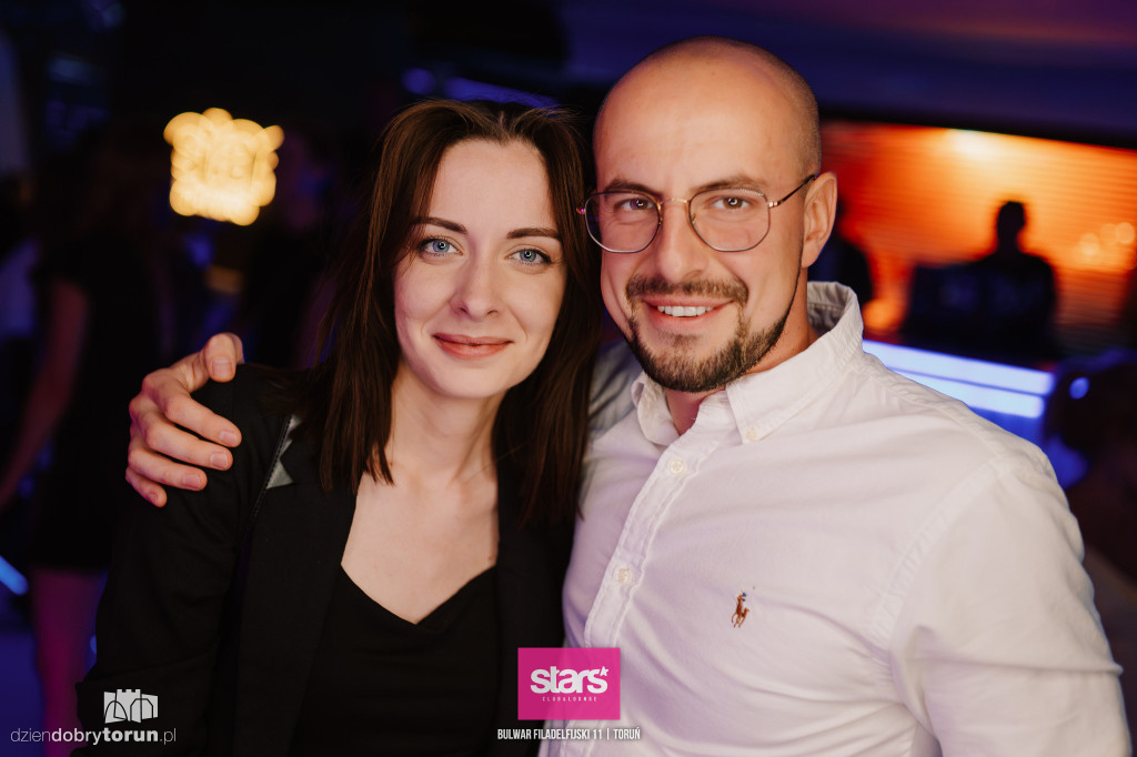 Sobotnia noc w Starsie