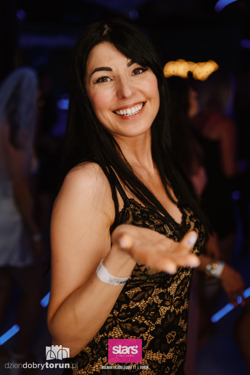 Sobotnia noc w Starsie