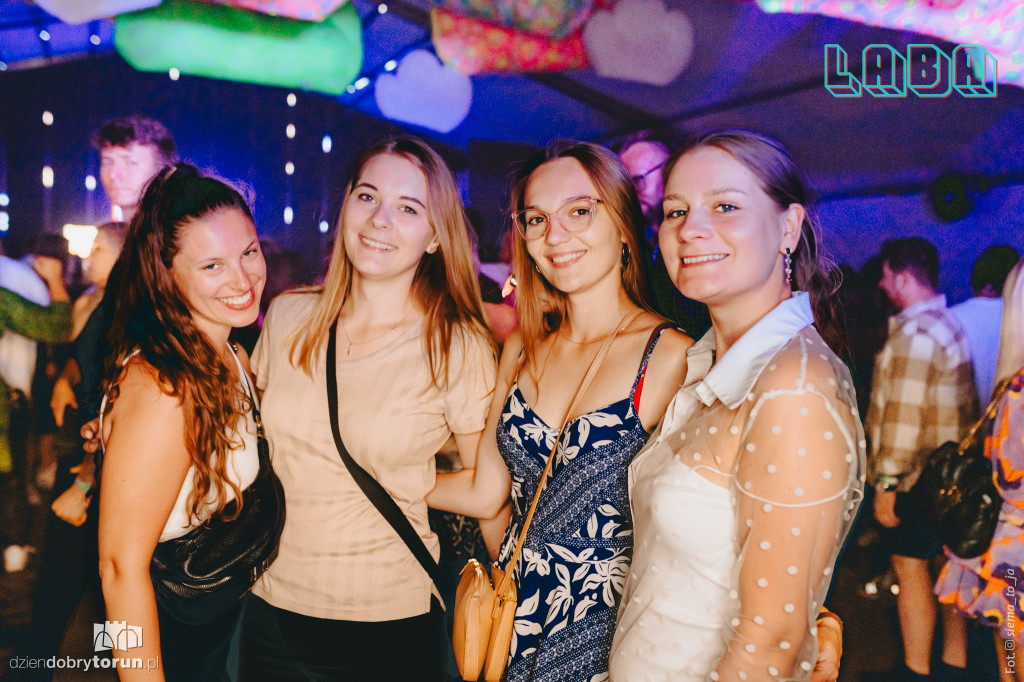 Gorąca sobotnia impreza w Labie