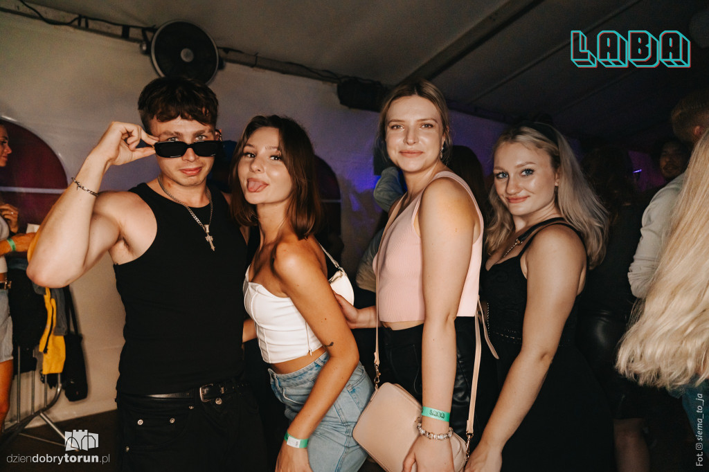 Gorąca sobotnia impreza w Labie