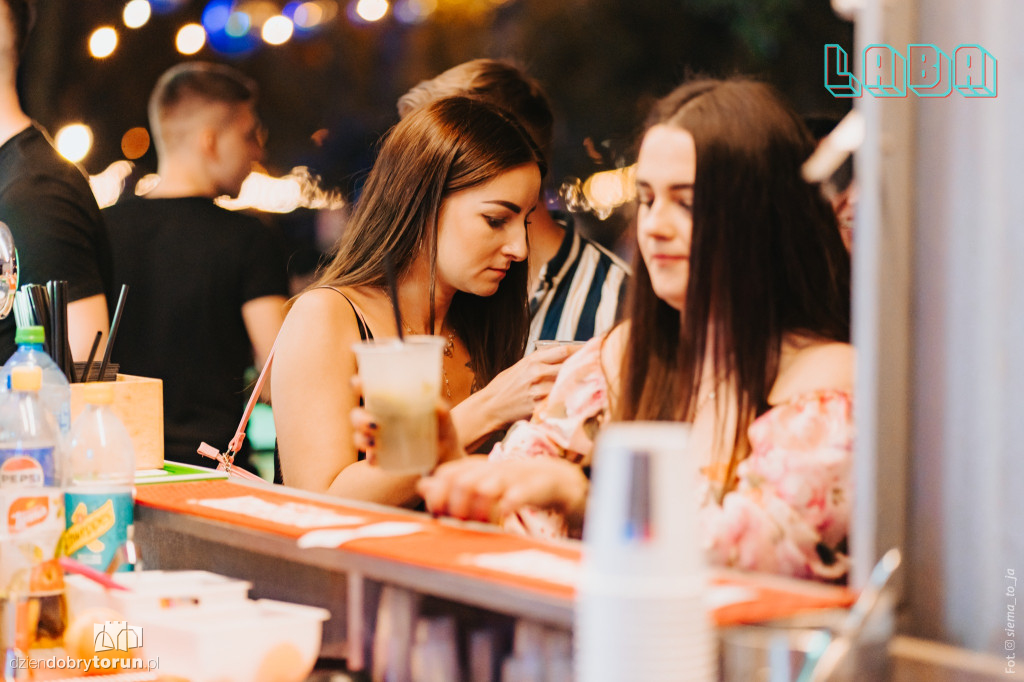 Gorąca sobotnia impreza w Labie