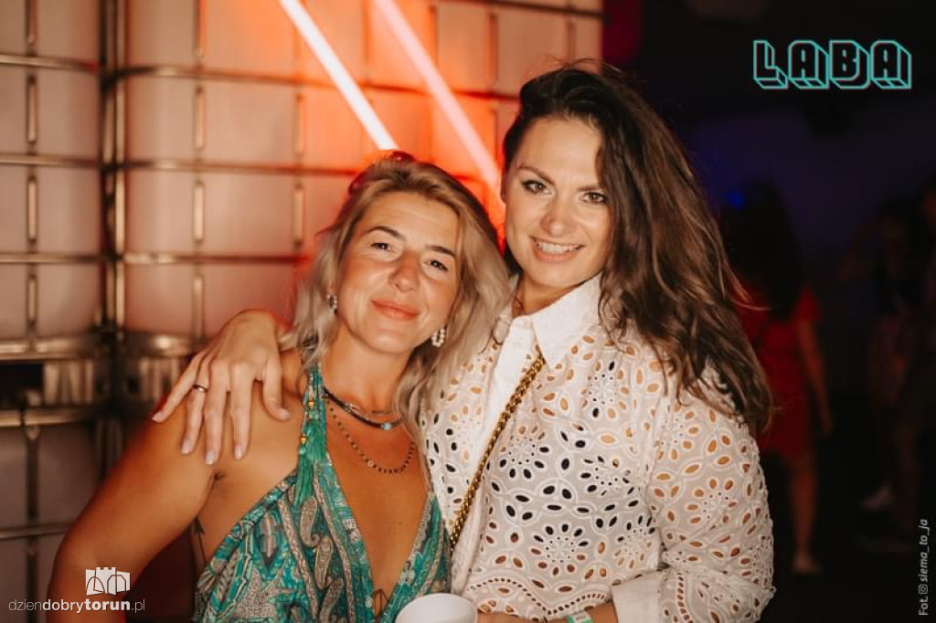 Kolejna gorąca noc w klubie Laba