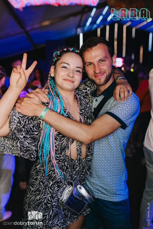 Kolejna gorąca noc w klubie Laba