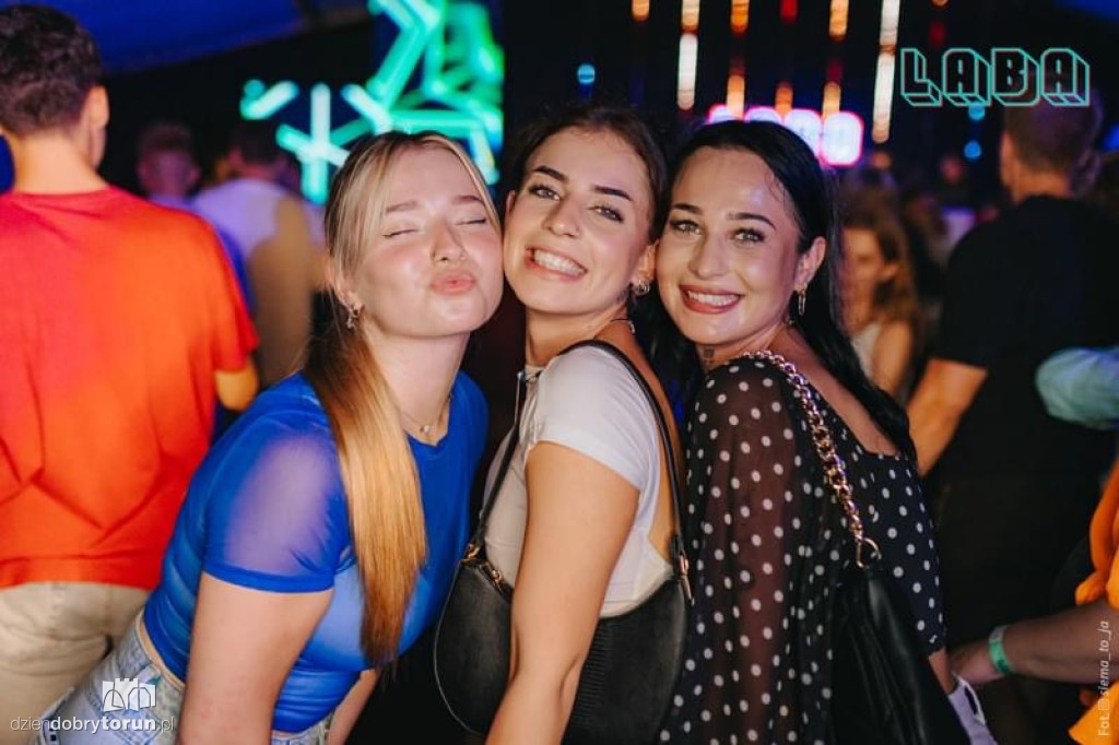 Kolejna gorąca noc w klubie Laba
