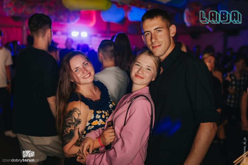 Kolejna gorąca noc w klubie Laba