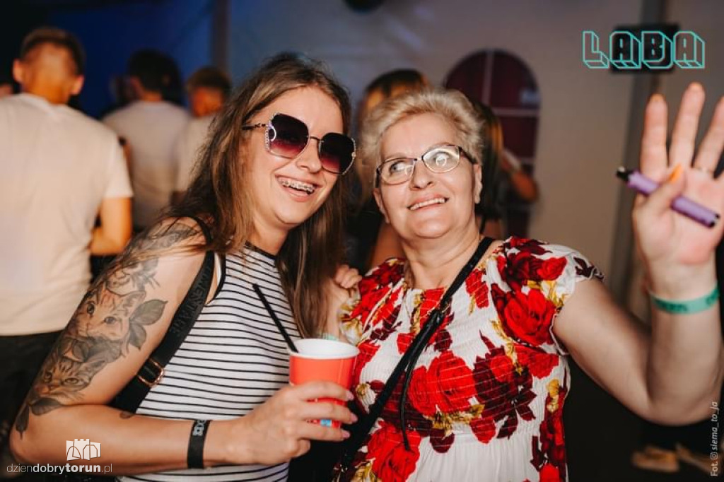 Kolejna gorąca noc w klubie Laba