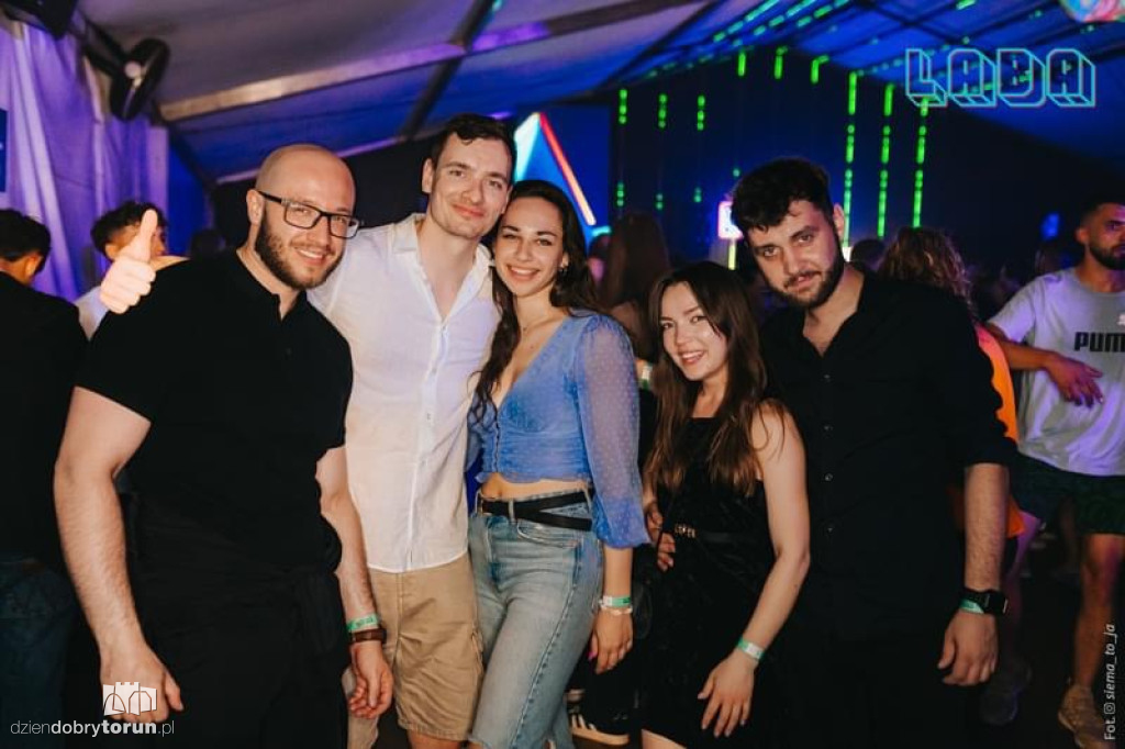 Kolejna gorąca noc w klubie Laba