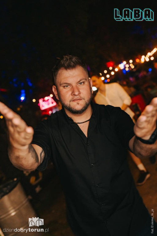 Kolejna gorąca noc w klubie Laba