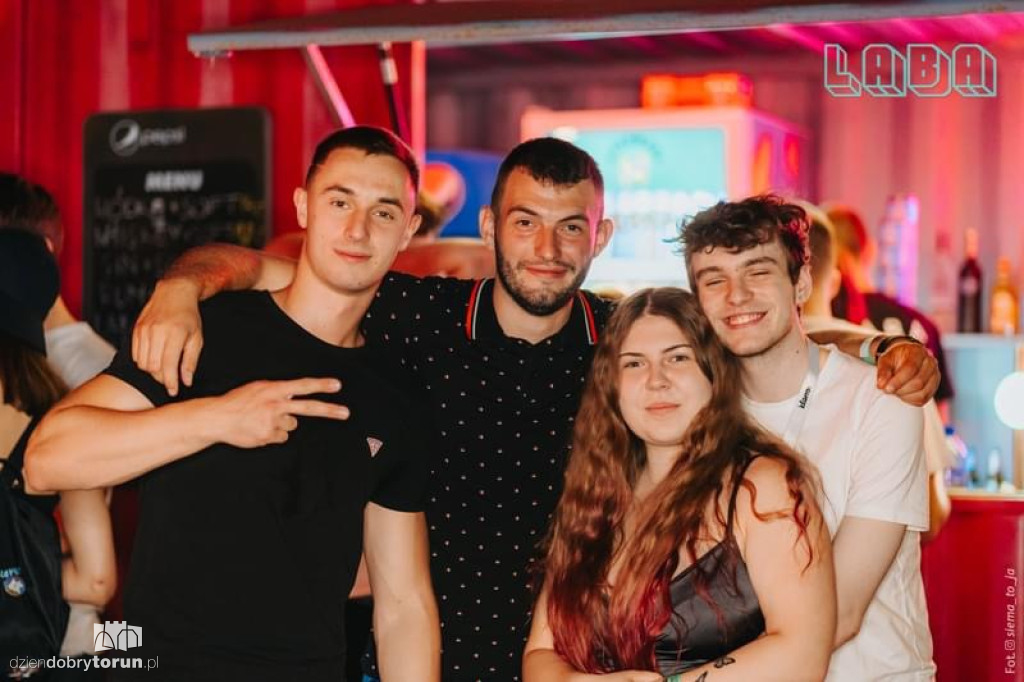 Kolejna gorąca noc w klubie Laba