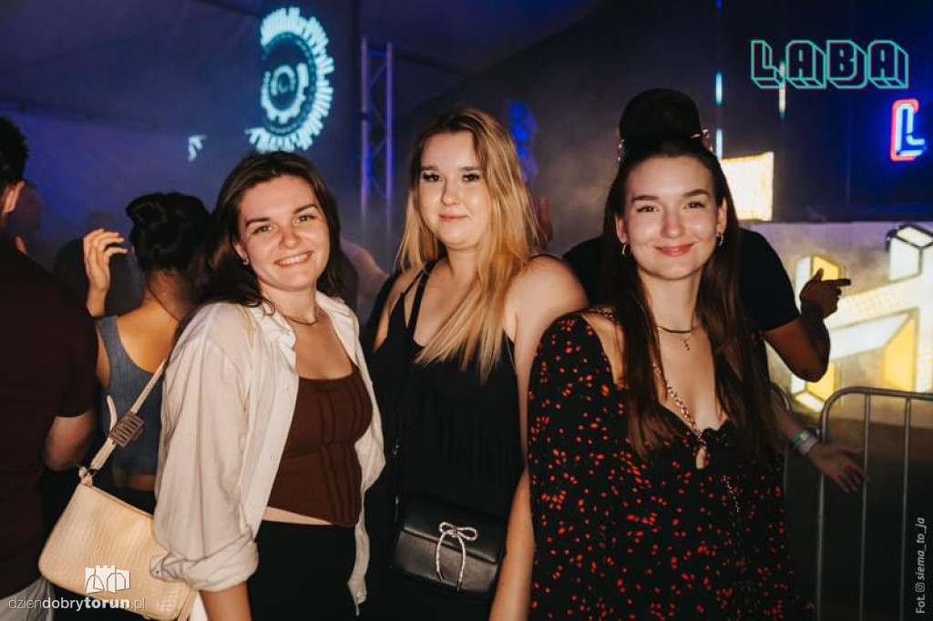Kolejna gorąca noc w klubie Laba