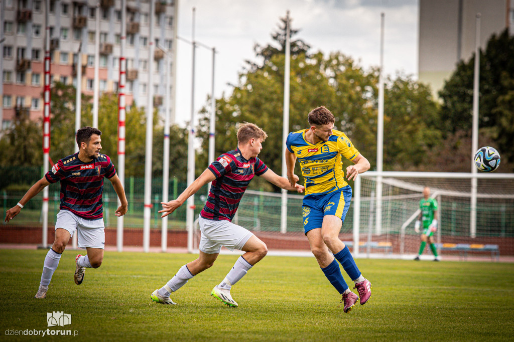 Elana Toruń 0 : 0 Pogoń II Szczecin