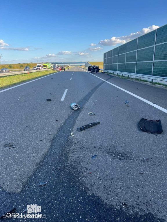 Przerażające zdjęcia z karambolu na A1