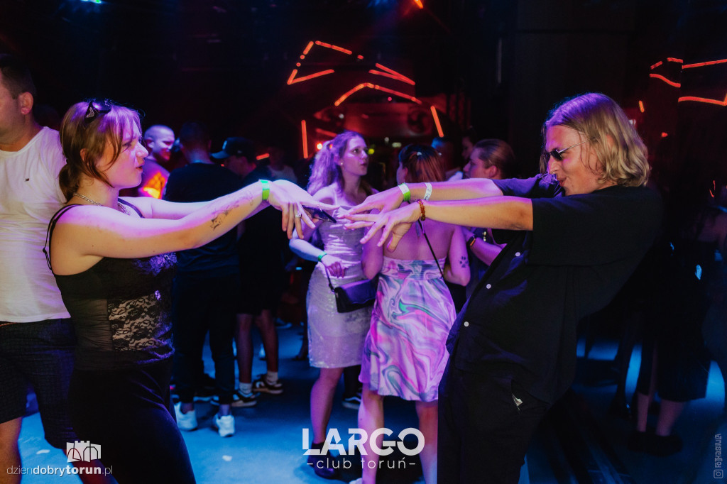 Sobotnia impreza w klubie Largo