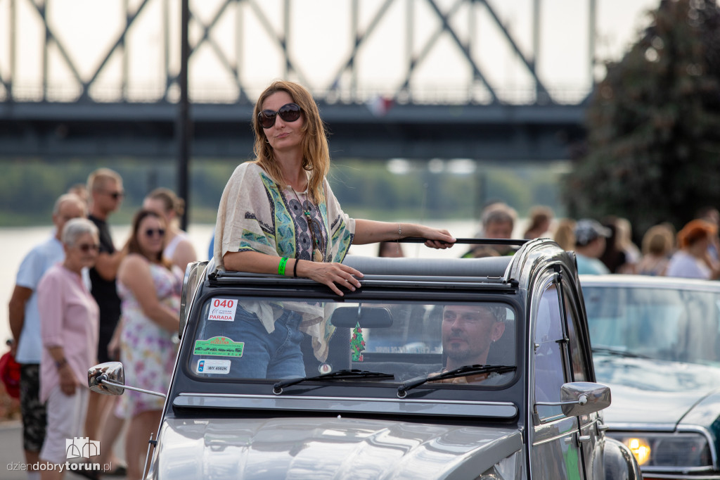 Parada Citroenów na Bulwarze