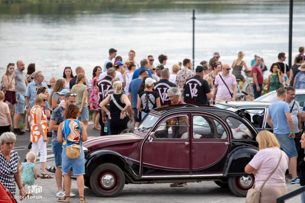 Parada Citroenów na Bulwarze