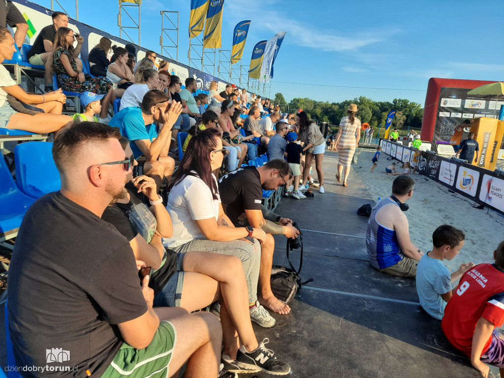 Mecz gwiazd na Anielskiej Plaży