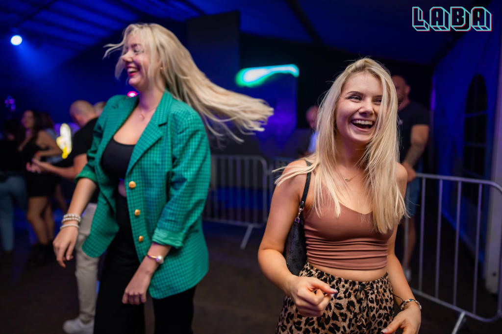 Laba pękała w szwach!