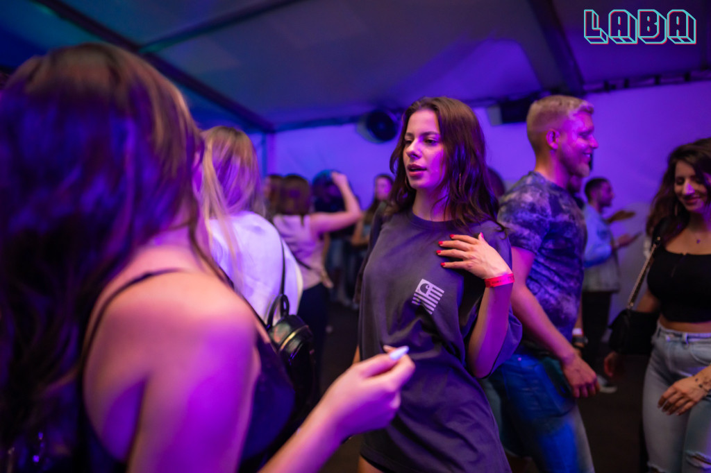 Laba pękała w szwach!