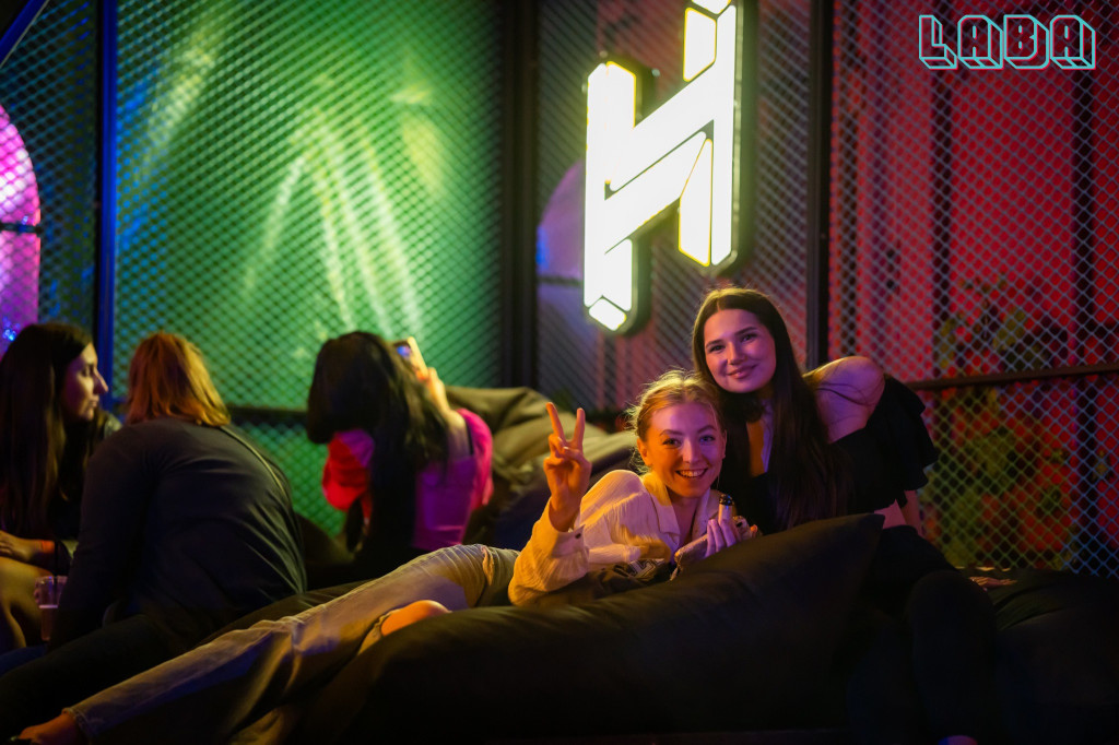 Laba pękała w szwach!