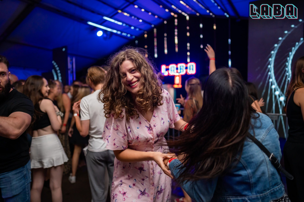 Laba pękała w szwach!