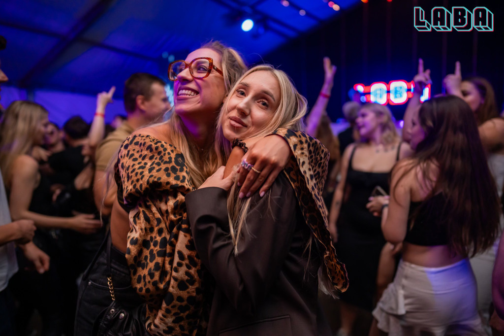 Laba pękała w szwach!