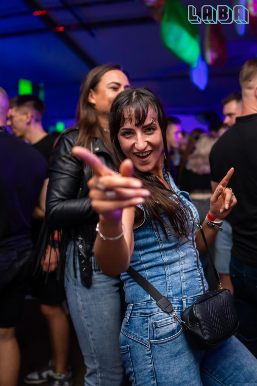 Laba pękała w szwach!